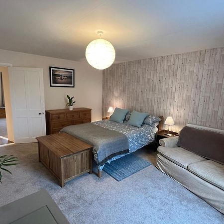 A Spacious 2 Bed Flat In Kingsbridge Town ภายนอก รูปภาพ