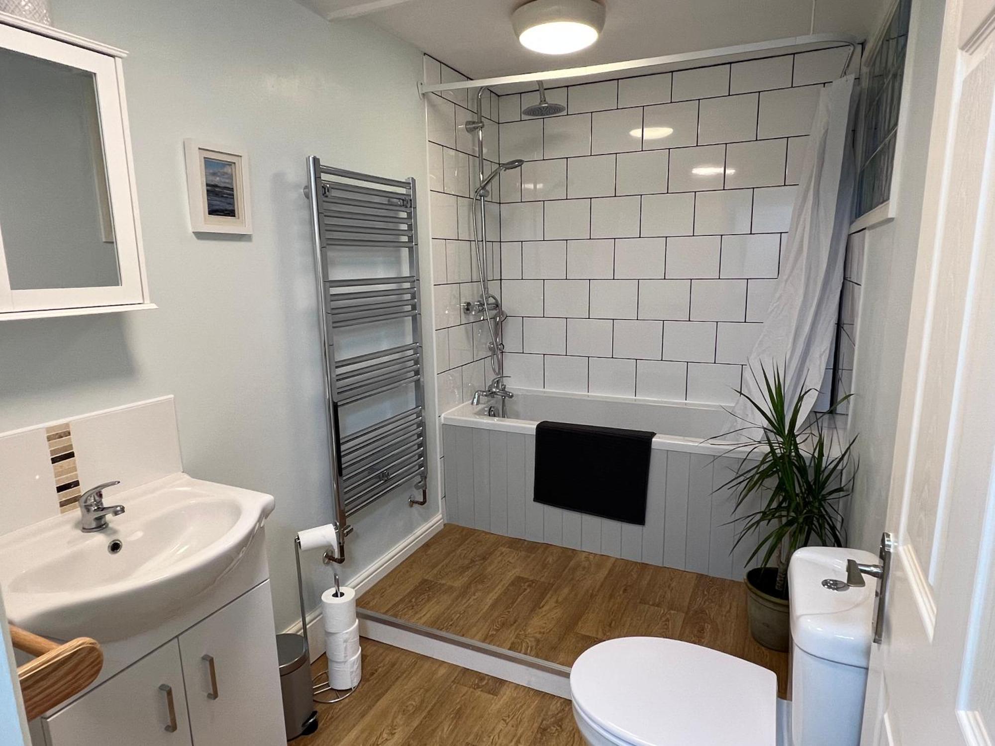 A Spacious 2 Bed Flat In Kingsbridge Town ภายนอก รูปภาพ