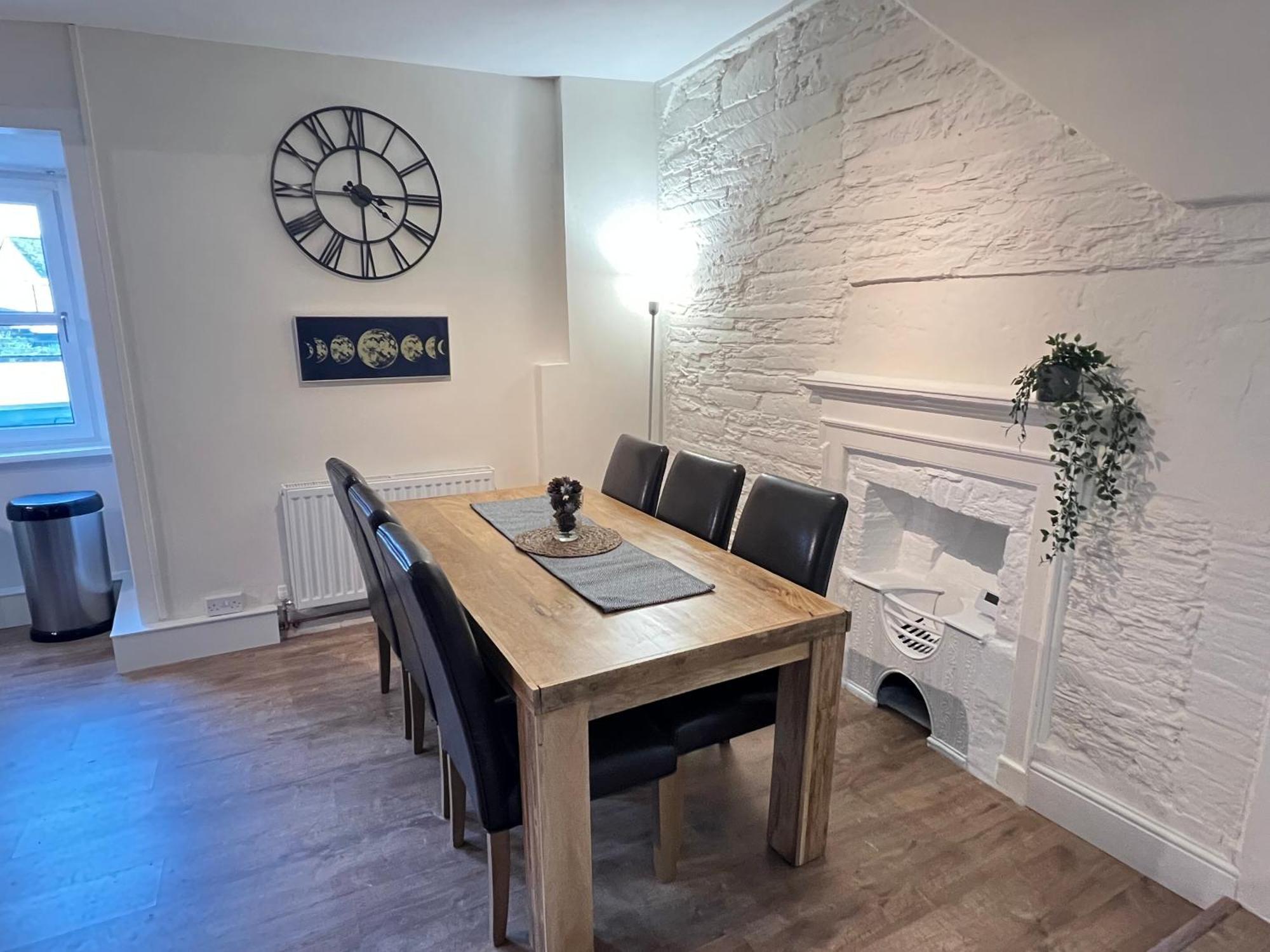 A Spacious 2 Bed Flat In Kingsbridge Town ภายนอก รูปภาพ