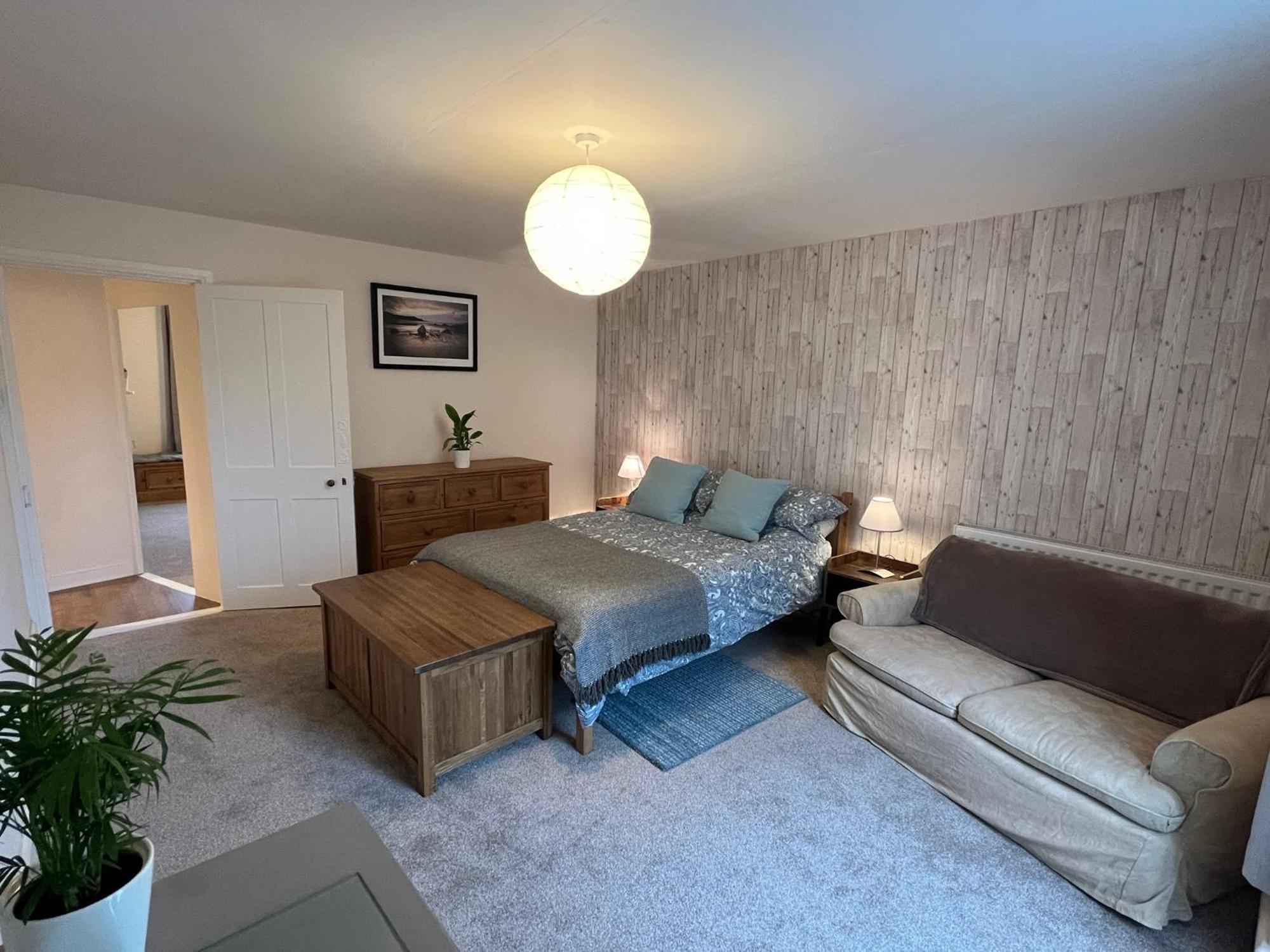 A Spacious 2 Bed Flat In Kingsbridge Town ภายนอก รูปภาพ